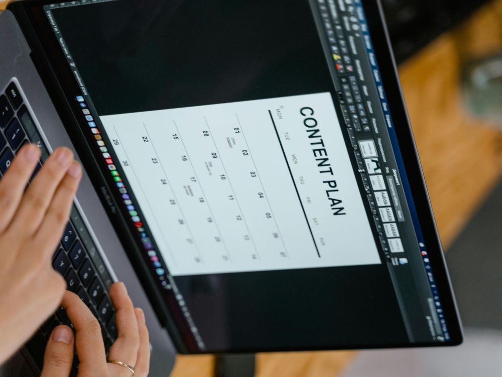 Planejamento estratégico de conteúdo com blog, marketing digital, organização temática e crescimento online