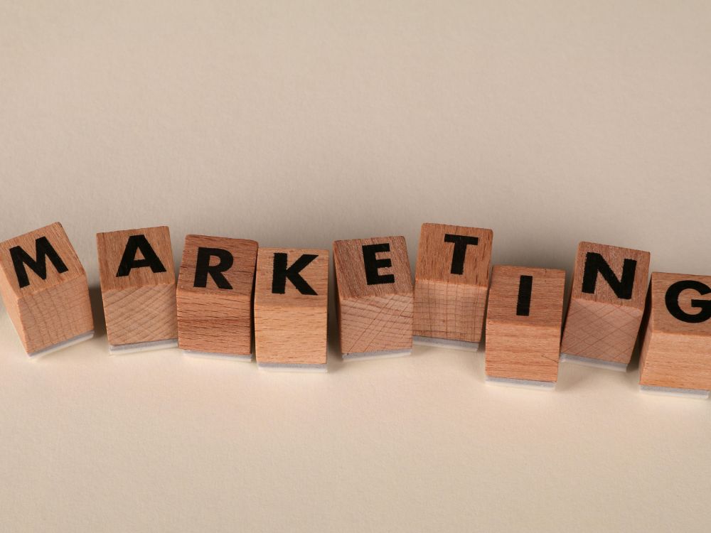 Estratégia de inbound marketing para atração de visitantes e geração de leads