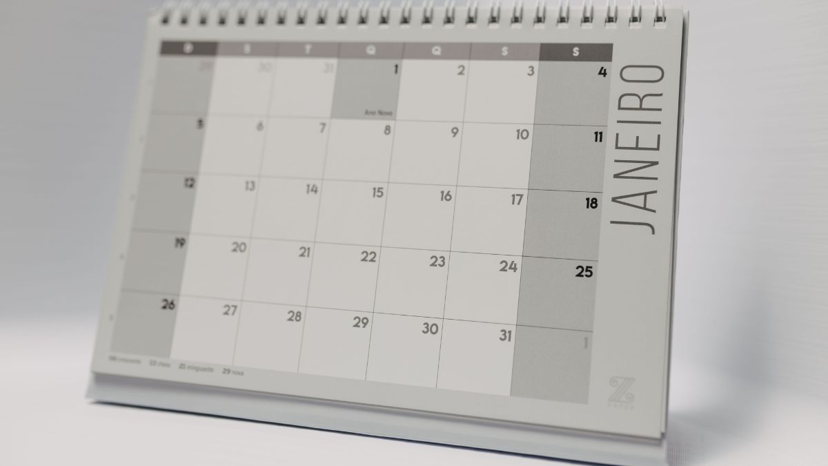 Calendário editorial para organizar conteúdo e planejar publicações durante o ano